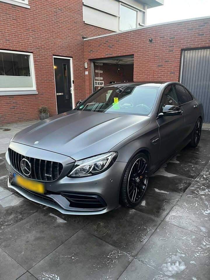 Auto detailing werk 3 — AutoGlans Tilburg Tilburg
